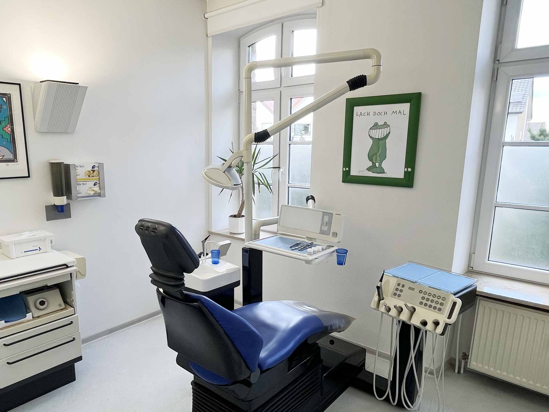 Dr. Marc Becker Zahnarzt – Behandlungsraum